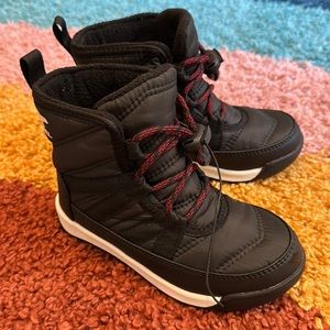 Sorel Kids snow boots/ winter boots